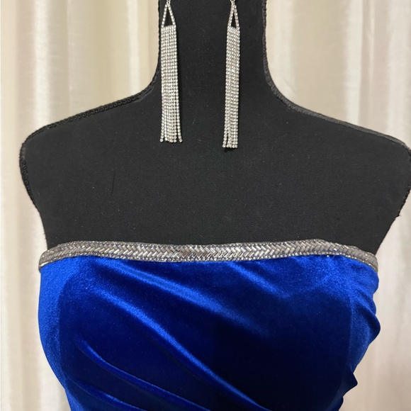 Strapless Cobalt Blue Velvet Mermaid Gown - Picture 4 of 4